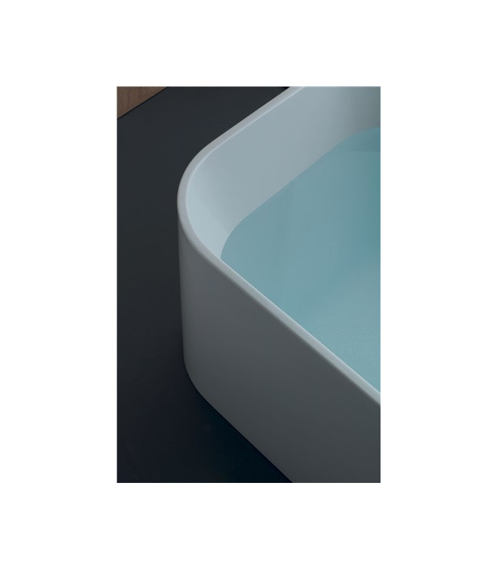 TRIBECA Vasca Freestanding in Acrilico Kerasan