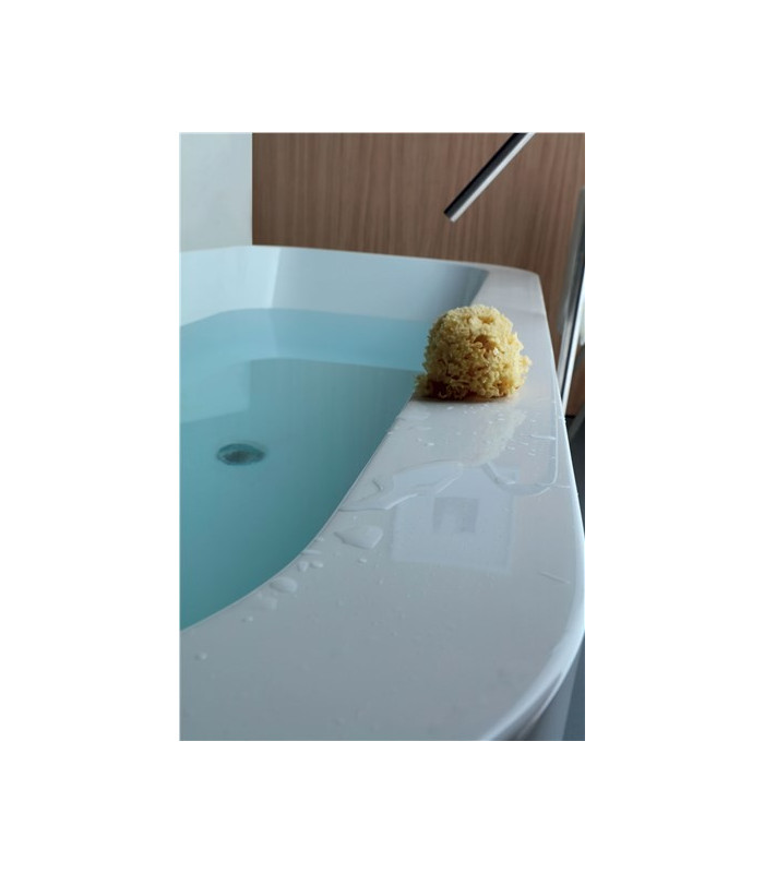 TRIBECA Vasca Freestanding in Acrilico Kerasan