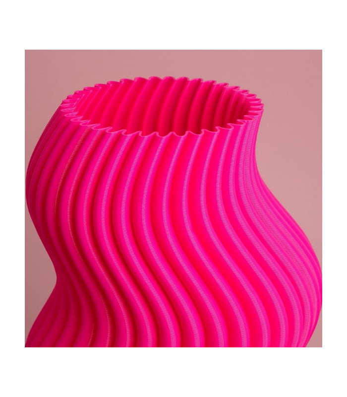 MENIA è una collezione di Vasi stampati in 3D nati e cresciuti in Italia.